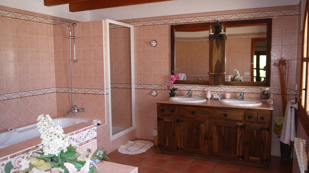 Can Gat Sant Carles de Peralta Rom bilde
